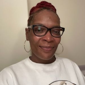 Meet your Posher, Cassandra